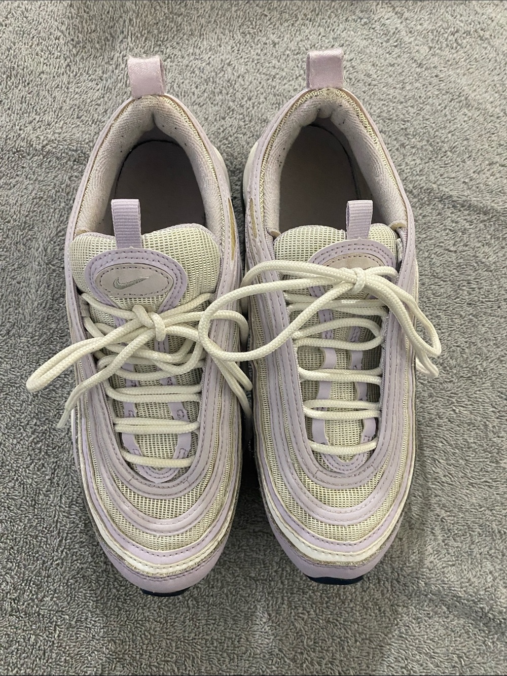 Nike Youth Lavender and White Wave-Detail Sneakers